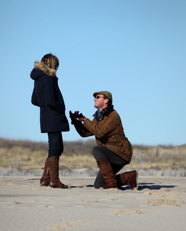 Photo Jamie and Barrington’s Winter Shelter Island Engagement