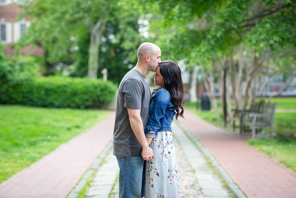 Photo Philadelphia Proposal Photographer: Michael’s Penn Landing Engagement