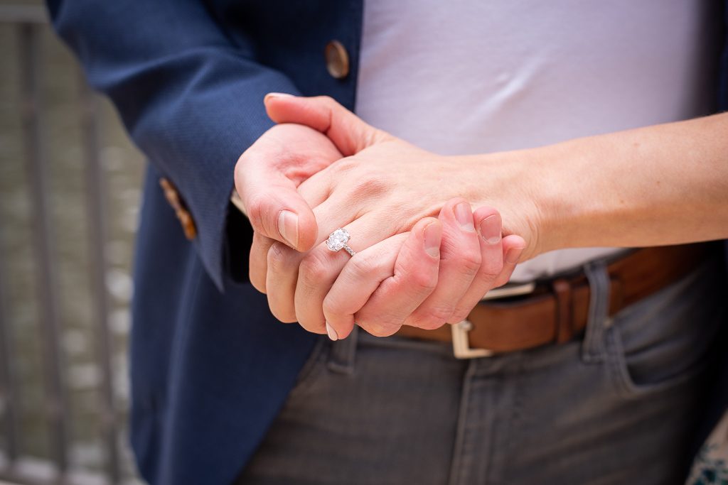 Photo Chicago Riverwalk Engagement Proposals: Seth and Jessica