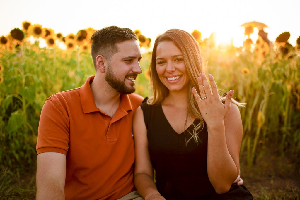 Photo Sunflower Field Proposal Photos | Chase and Bianca